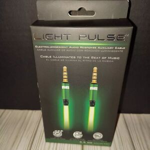 Pilot Light Pulse Green Auxiliary Cable 3ft All Around 360 Glowing Cable 3.5 MM